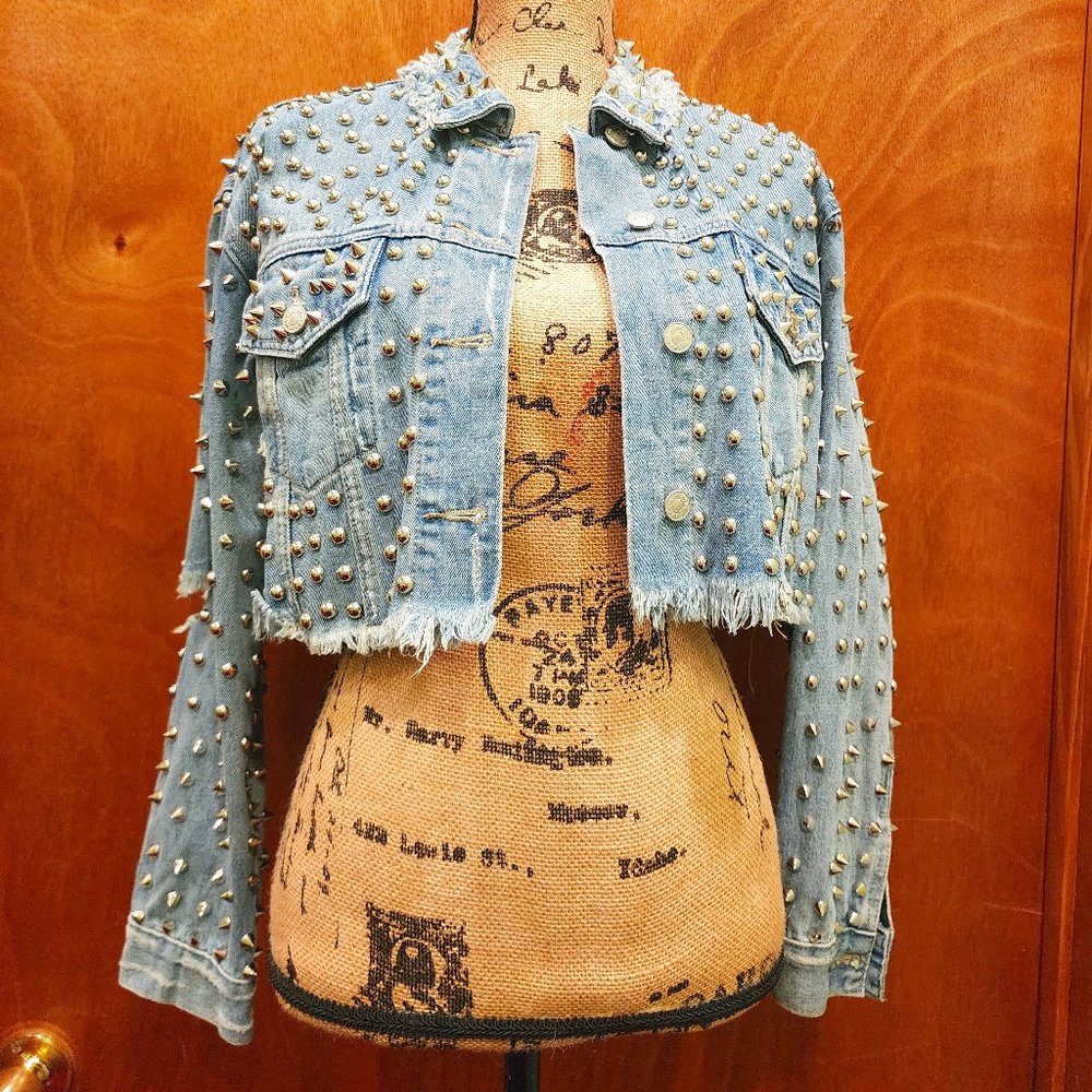 AZALEA WANG STUDDED BLU JEAN JACKET